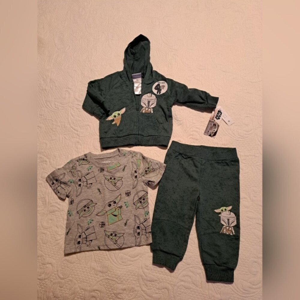 Star Wars Mandalorian boys 6/9 months 3 piece jogger, jacket & bodysuit NEW